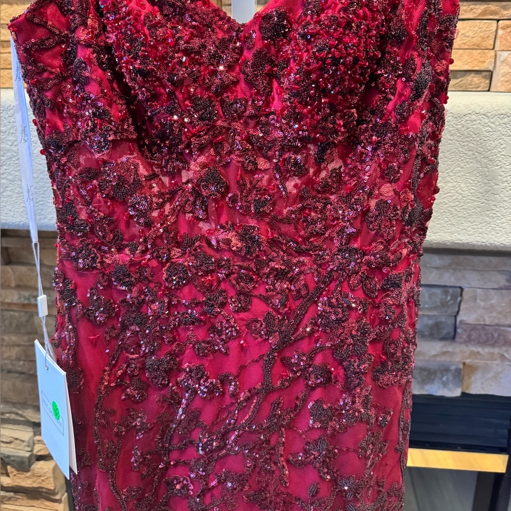 Mac Duggal Red Sequined Illusion Corset Trumpet Gown Size 4 - Picture 6 of 15